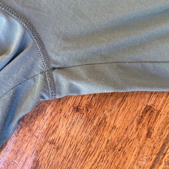 Vuori Women’s Blue Green Villa Jogger Sz Medium Athleisure travel - Picture 9 of 10